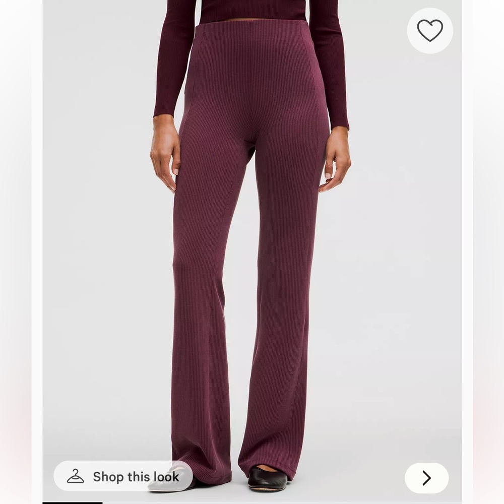 Lululemon Ribbed Softstreme Flared long Pant, size US 6